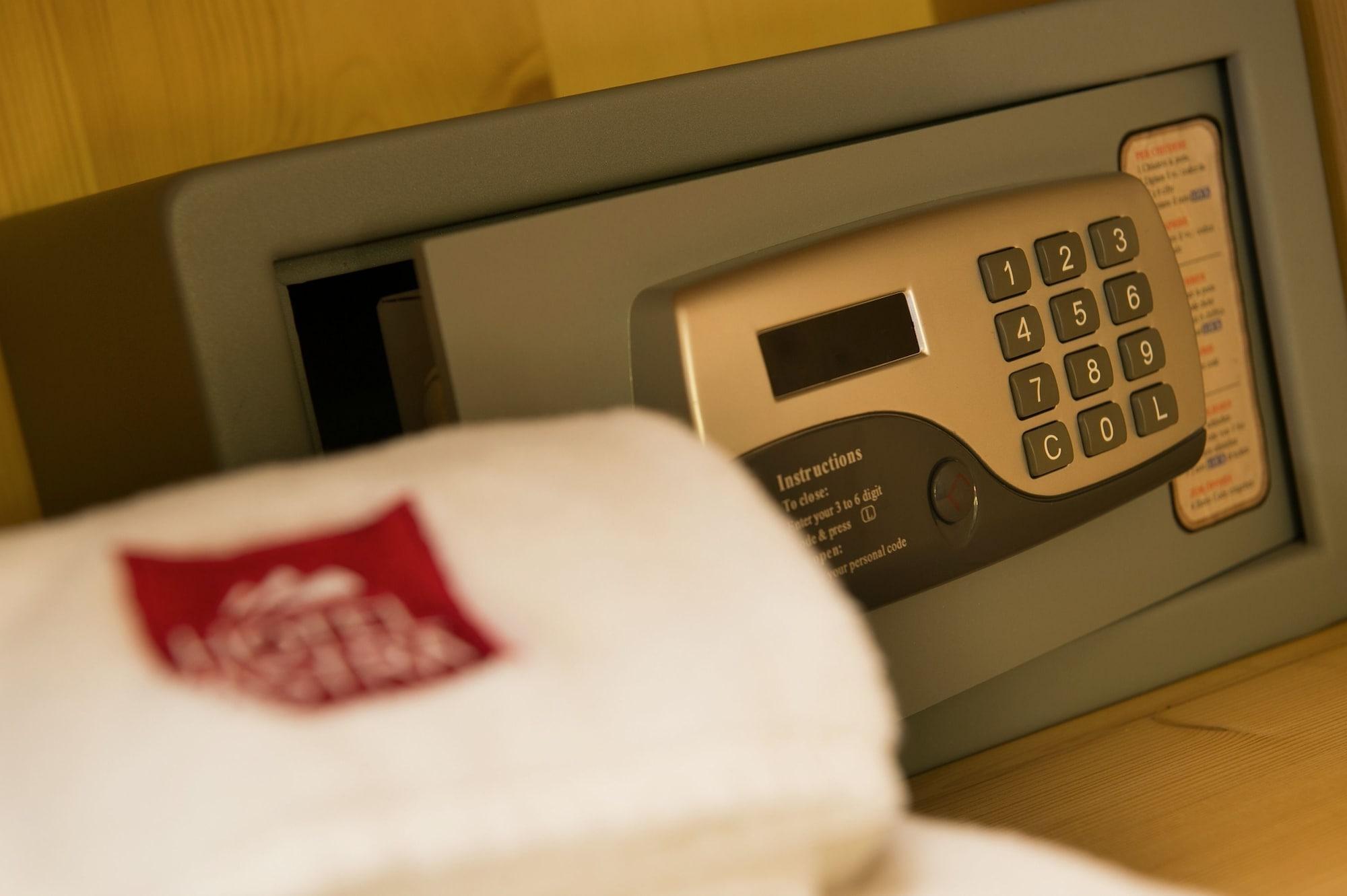 Hotel Astra Livigno Ngoại thất bức ảnh