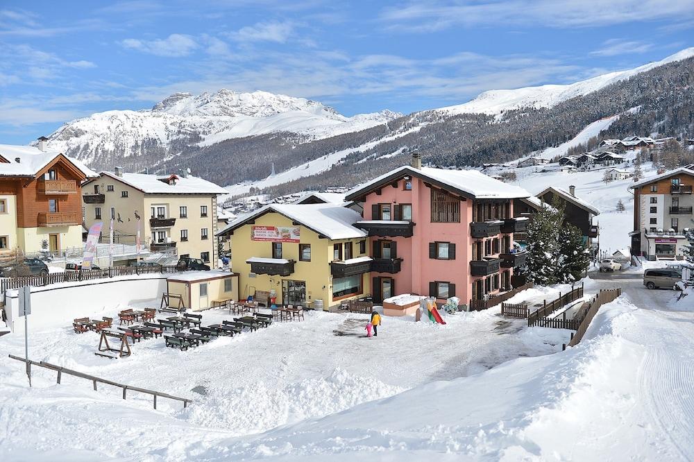 Hotel Astra Livigno Ngoại thất bức ảnh